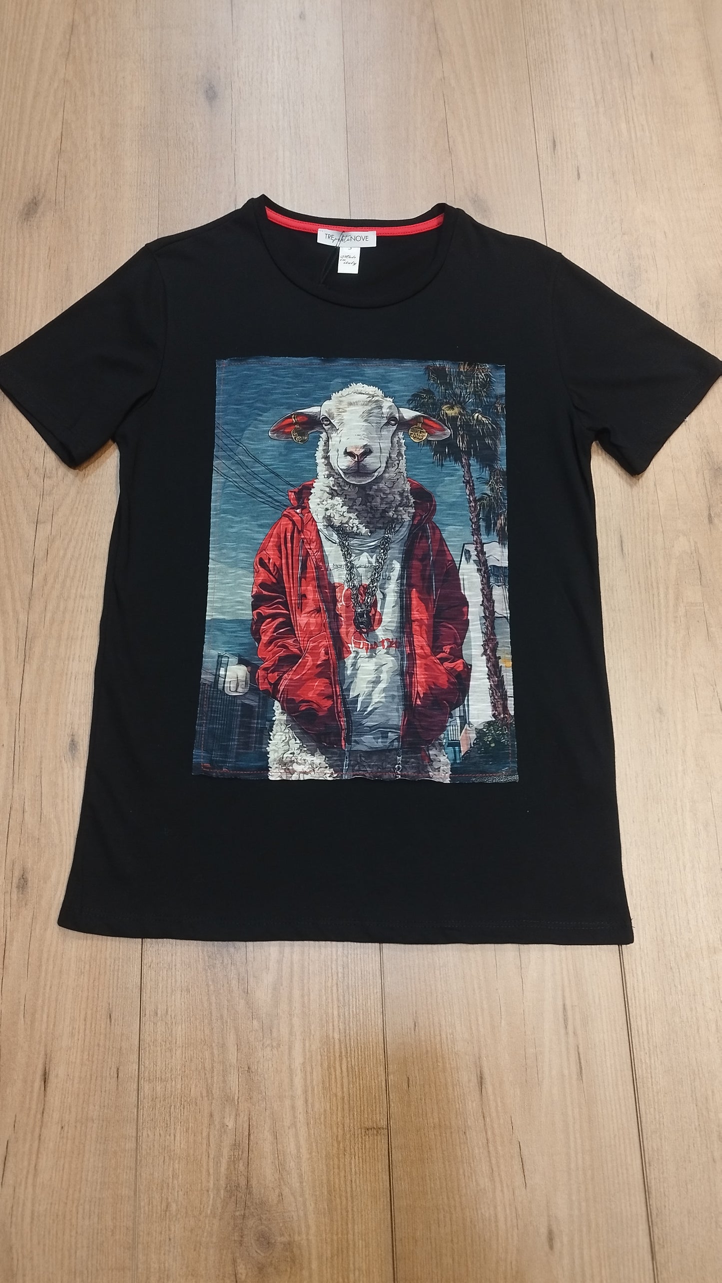 T-shirt uomo nera  con stampa applicata, maglietta casual, comoda e di tendenza
