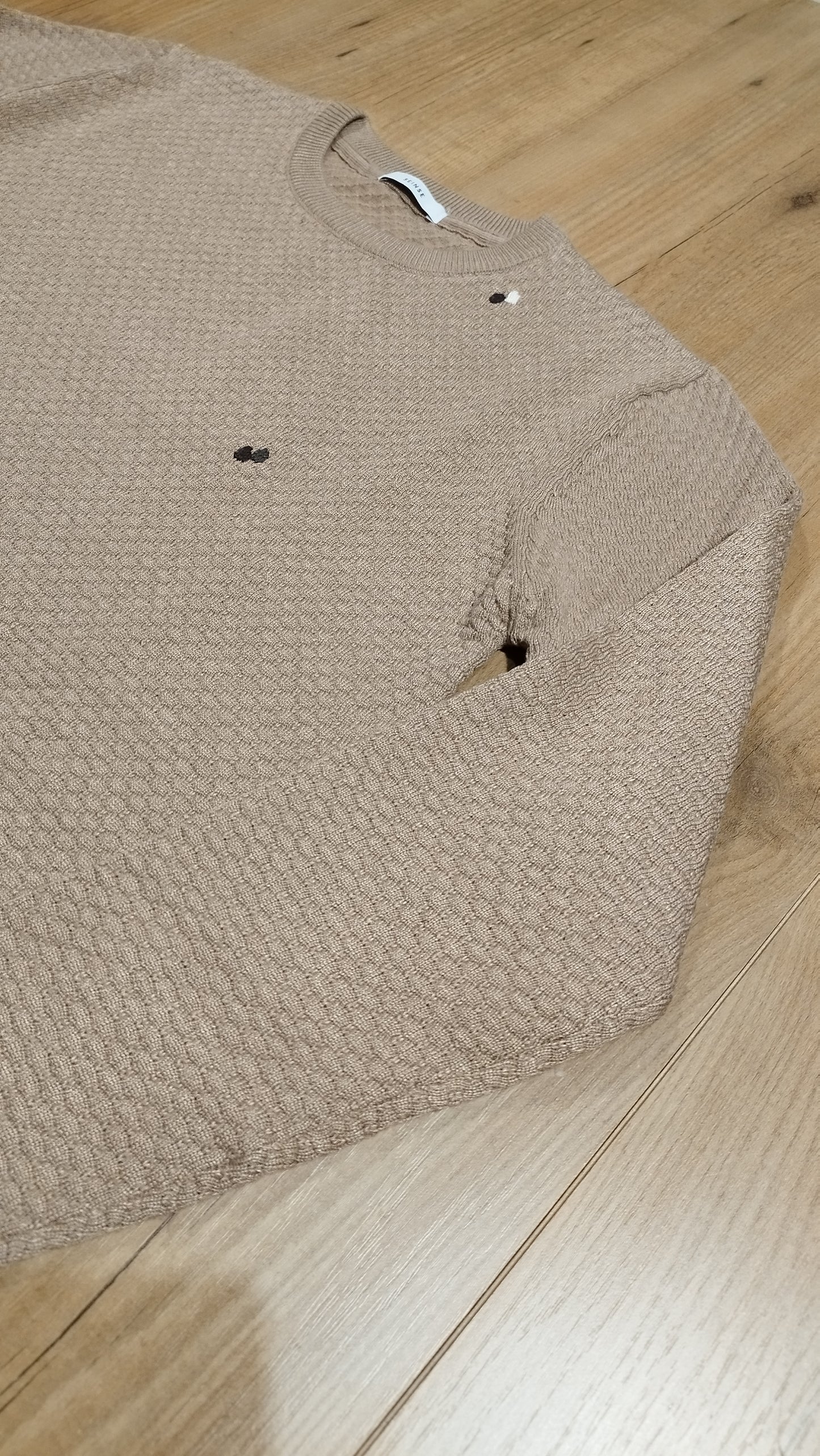 Maglioncino in viscosa con ricami