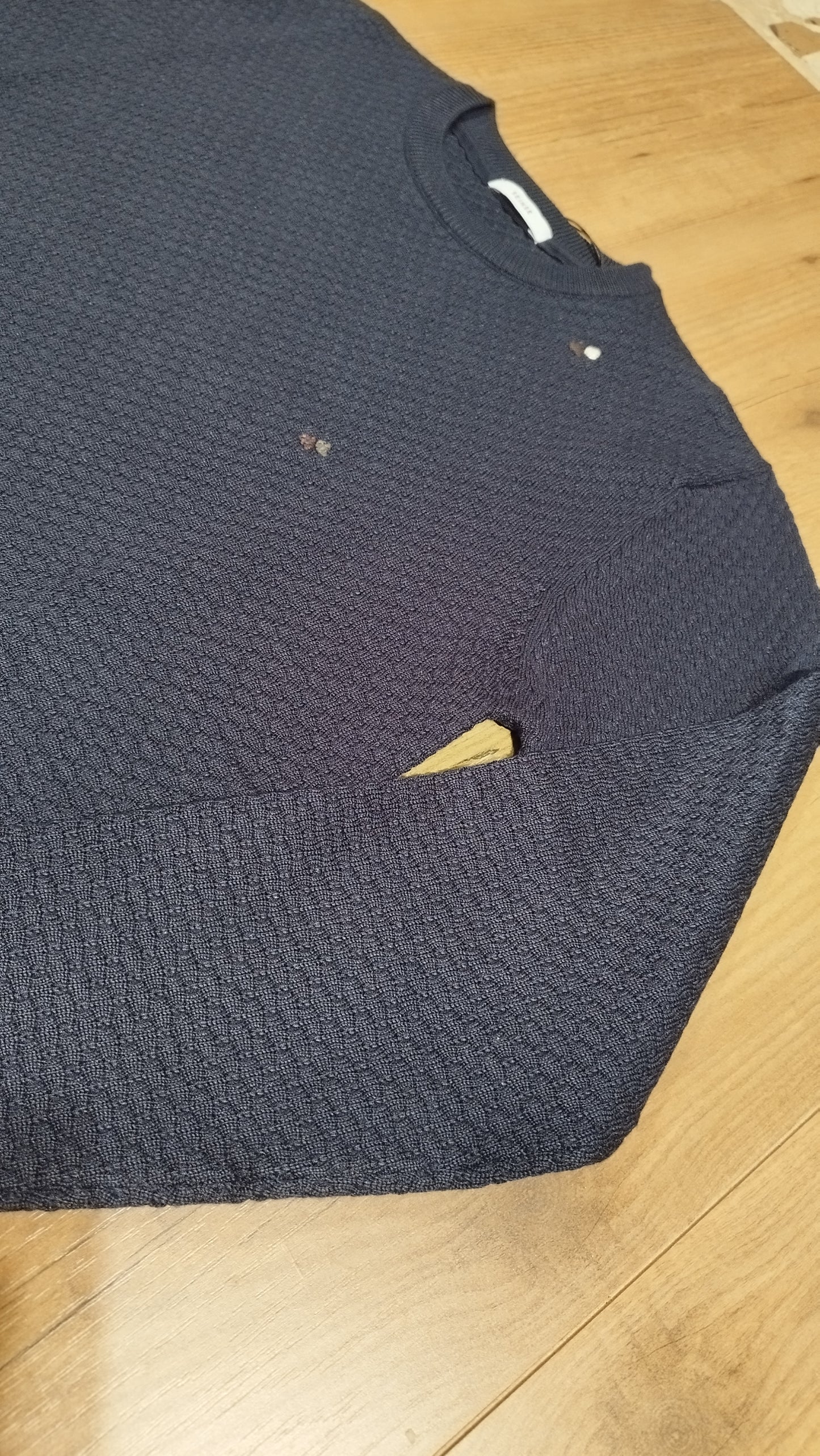 Maglioncino in viscosa con ricami