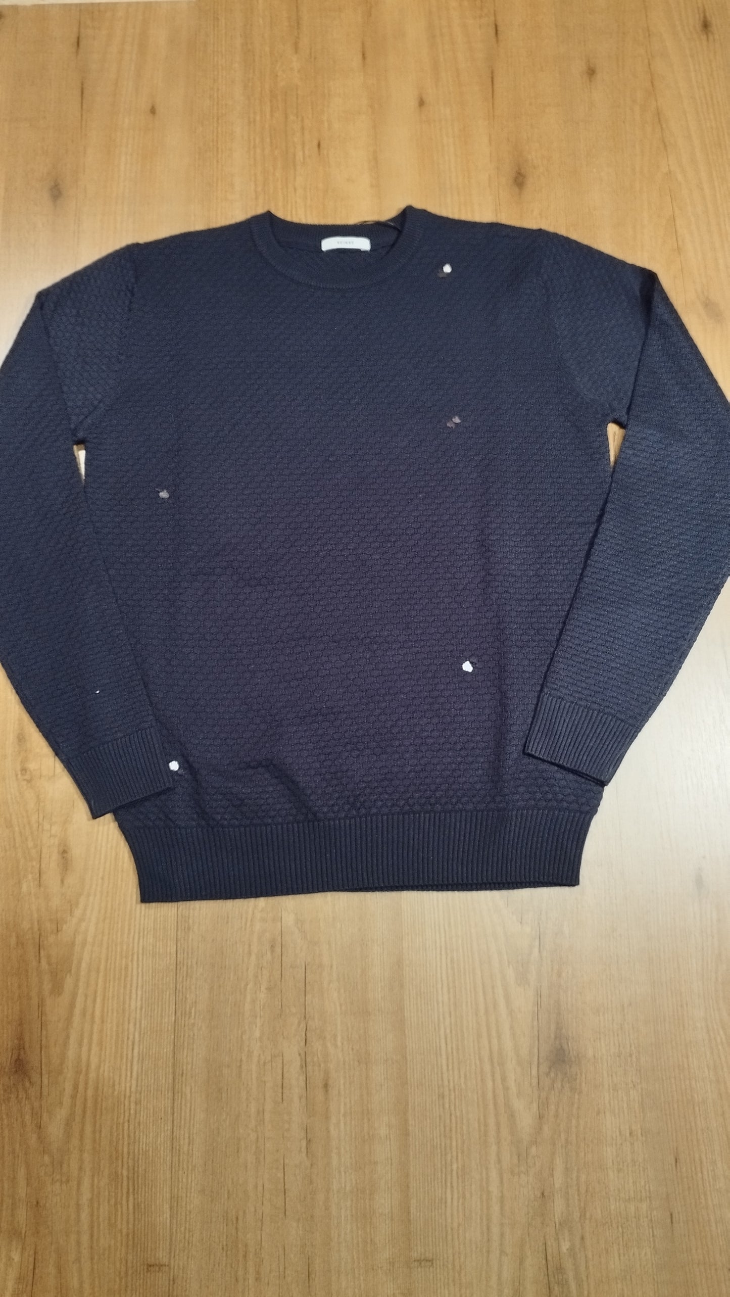 Maglioncino in viscosa con ricami